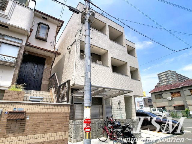 Ｃｈａｔｏｎ日新町の外観