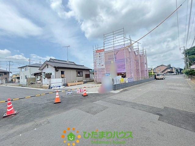 第2加須花崎　新築一戸建て　01　リーブルガーデンの前面道路含む現地写真|2026/7/7　撮影