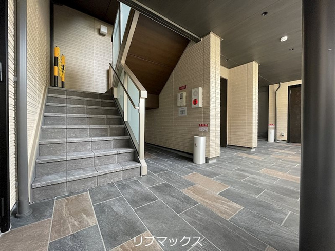 【エントランス】シャーメゾンガーデンズ岡本