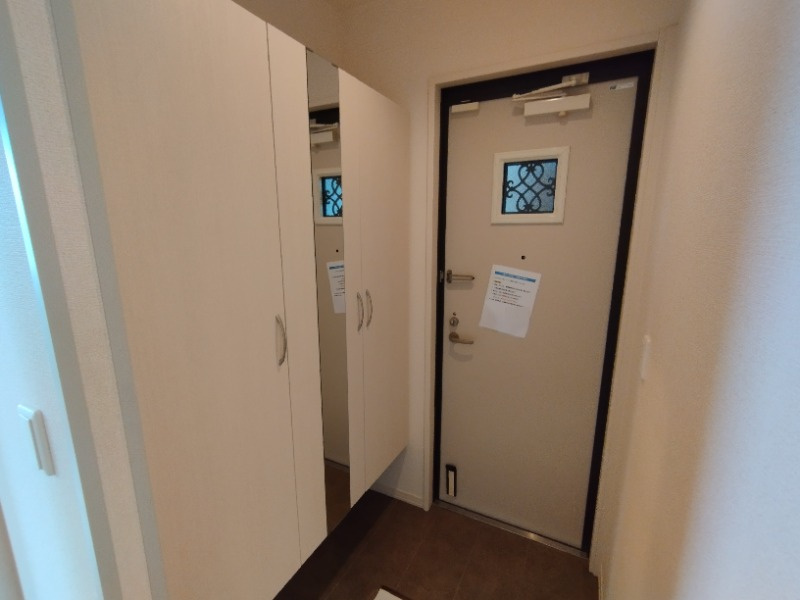 シューラクの玄関