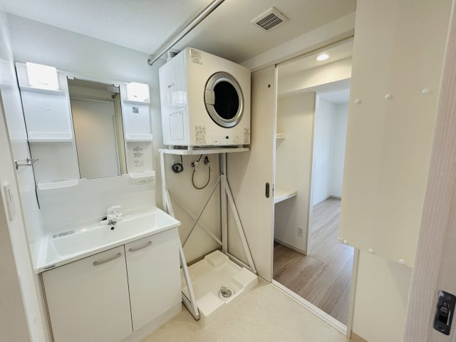 TREVO Lienの洗面所|※メーカーが異なるため、実際の設備は掲載写真と異なります。