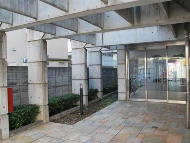 ジェイパーク桜新町のエントランス