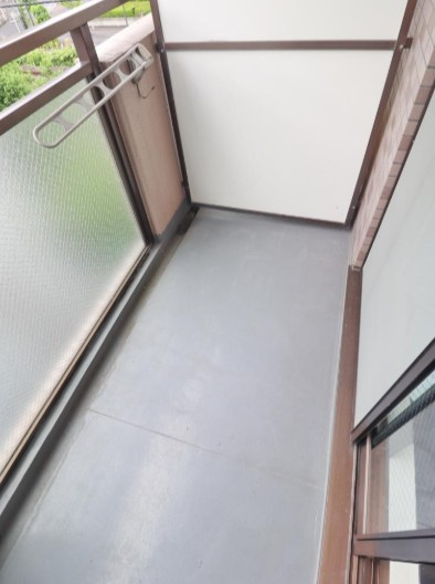 横浜市緑区白山１丁目の賃貸マンションのバルコニー