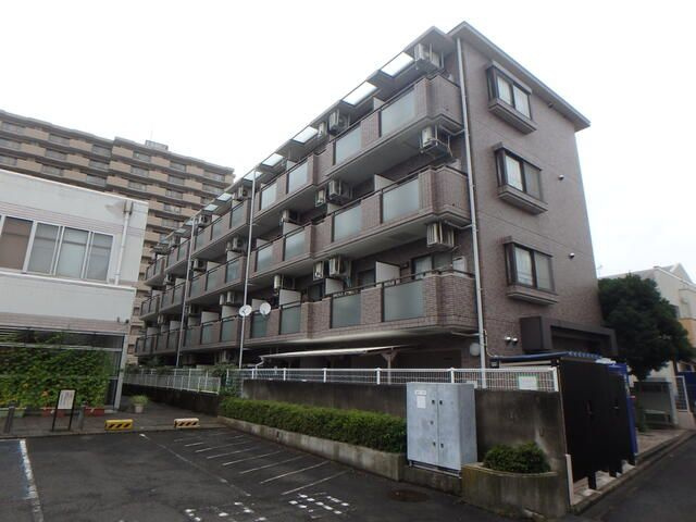横浜市緑区白山１丁目の賃貸マンションの外観