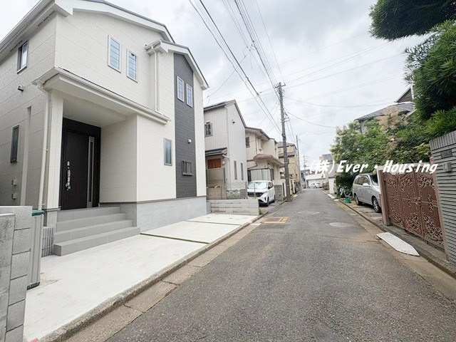 戸建 東村山市青葉町２丁目の前面道路含む現地写真
