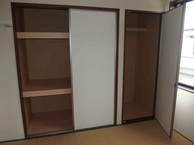法性寺ハイツアネックスの収納