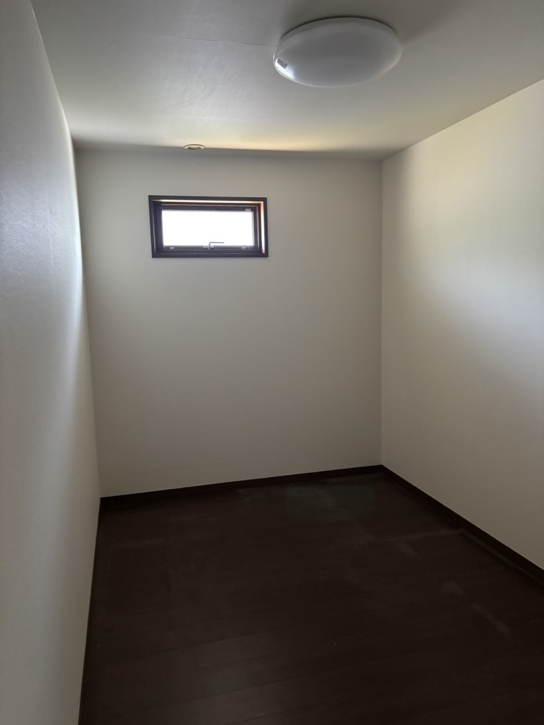 和気町藤野　中古戸建の収納|２階納戸。