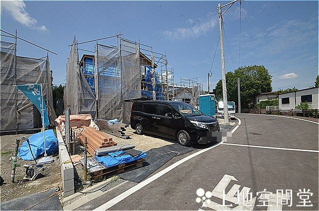 新築住宅　金剛１丁目１期の前面道路含む現地写真|8/20