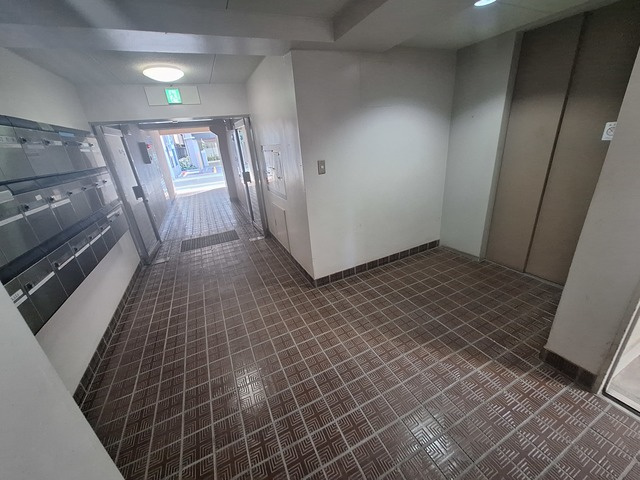 サンライズ南品川のロビー