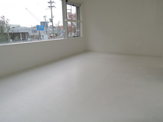 新川ビルの子供部屋