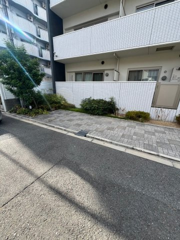 ラ・ルミエール塚本のエントランス
