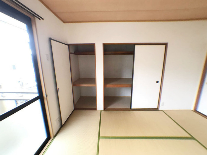 ルミエール２２　A棟