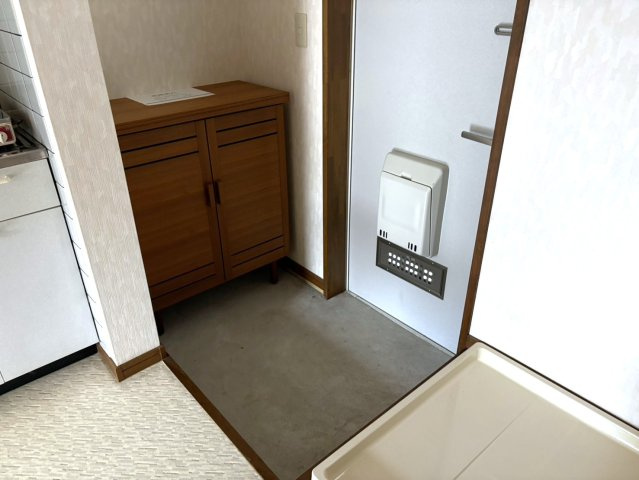 ラポールBの玄関