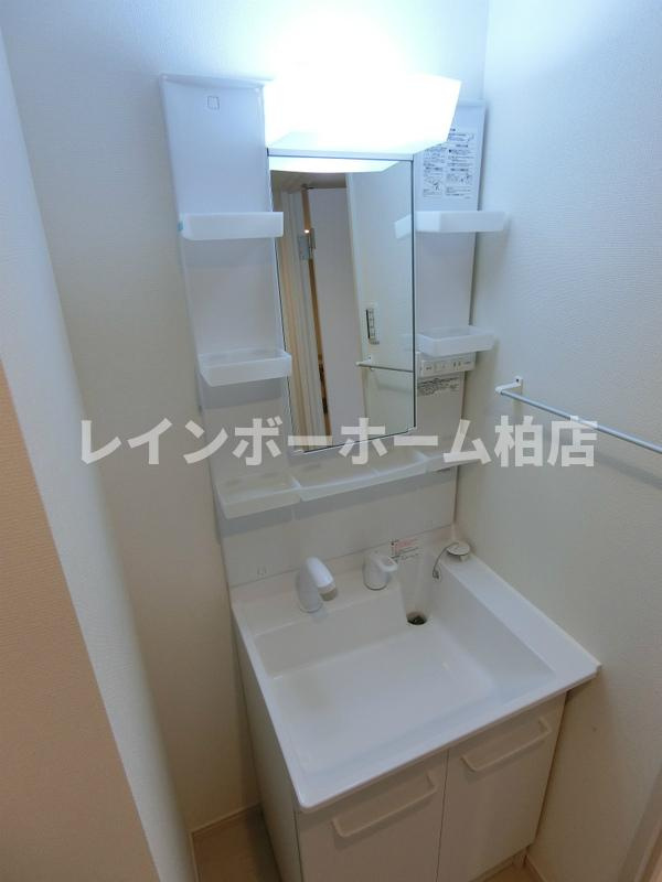 【仲介手数料：50％OFF】対象物件！の独立洗面台