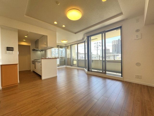 ライオンズガーデン新安城の居間・リビング