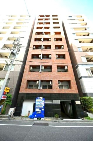 中央区日本橋箱崎町の賃貸マンションの外観
