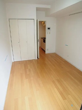 中央区日本橋箱崎町の賃貸マンションの居間・リビング|※別部屋参考写真