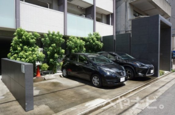 【駐車場】 | CASTELLO LUSSO | ★敷地内駐車場