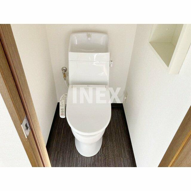 横浜市鶴見区生麦４丁目の賃貸マンションのトイレ