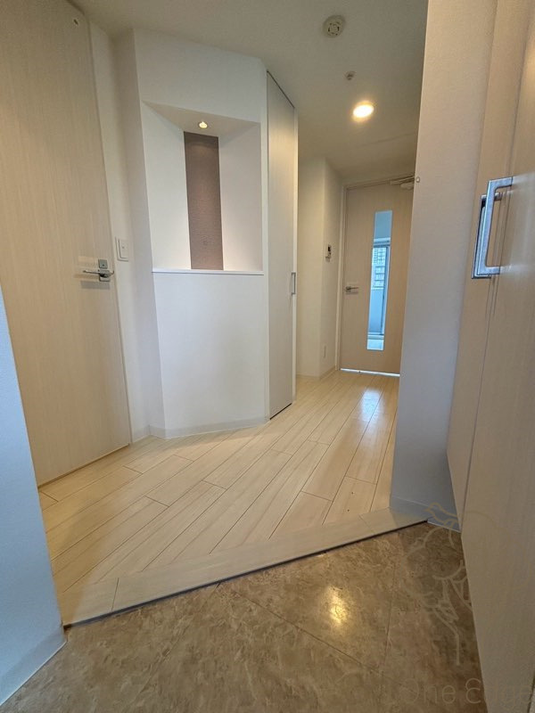ミラージュパレス北梅田の玄関