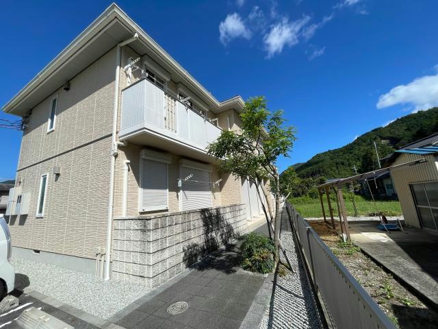 丹波市氷上町横田のアパート