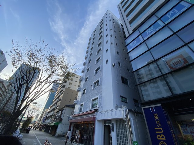 シャンボール築地の外観