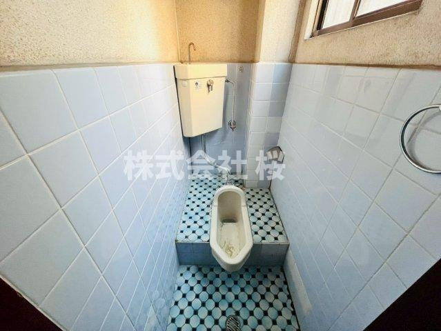 淀川区塚本４丁目　中古戸建のトイレ