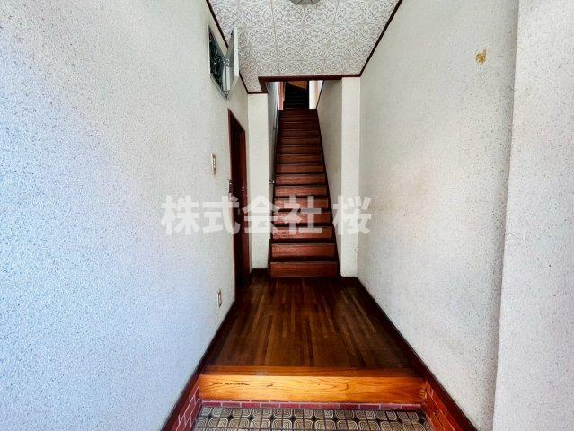 淀川区塚本４丁目　中古戸建の玄関