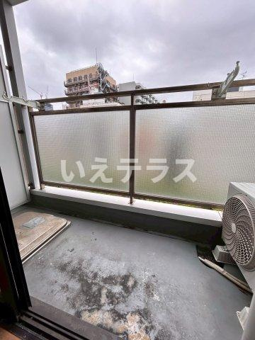ルミナーレ中山手のバルコニー