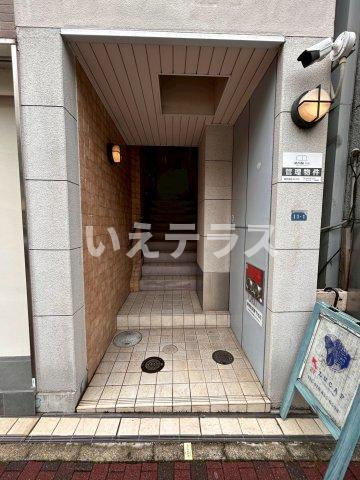 ルミナーレ中山手のエントランス