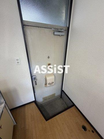 コーポサンライズの玄関