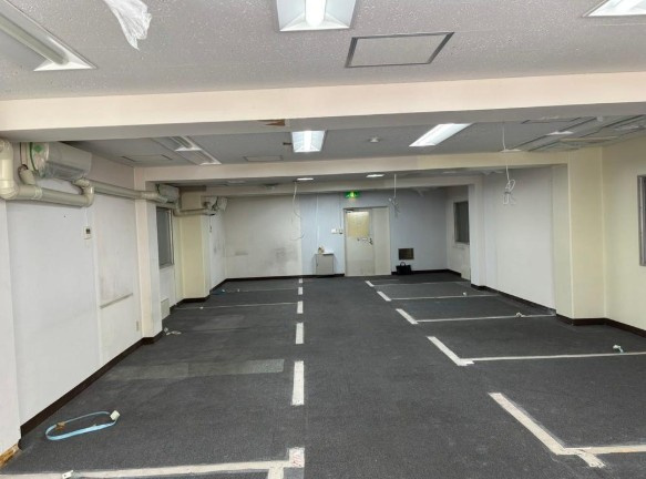 丸武本町ビルの内装
