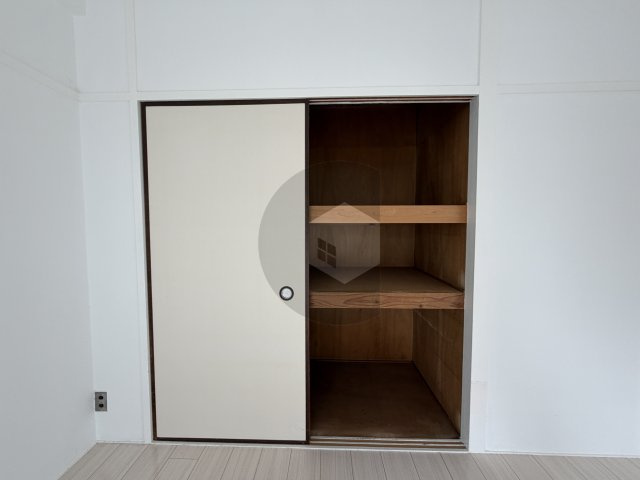 グローリィハイツ八戸ノ里の収納