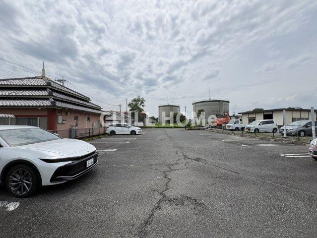 TiarageⅠの駐車場|当社、チルホームのHPもご覧ください(^^)/物件情報多数♪