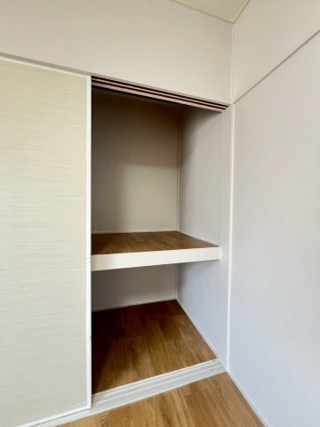 朝霧南町4丁目戸建の収納