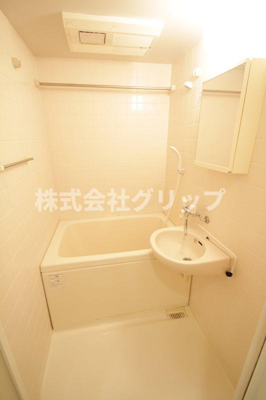 エクセリア横浜の浴室