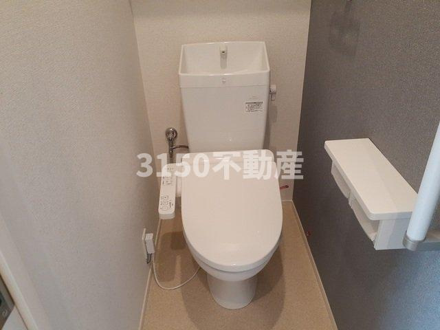 サンライズⅢのトイレ|ゆったりとした空間のトイレです