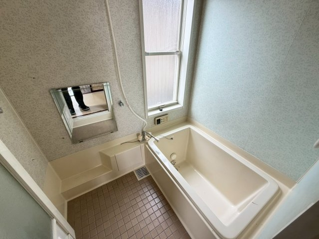 和歌山市園部・中古戸建・116980の浴室