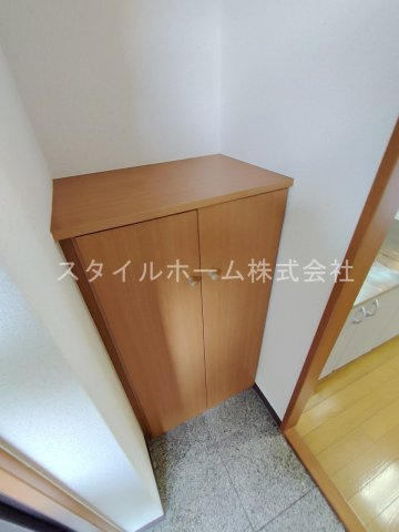 オンディーヌの収納|別部屋写真です。