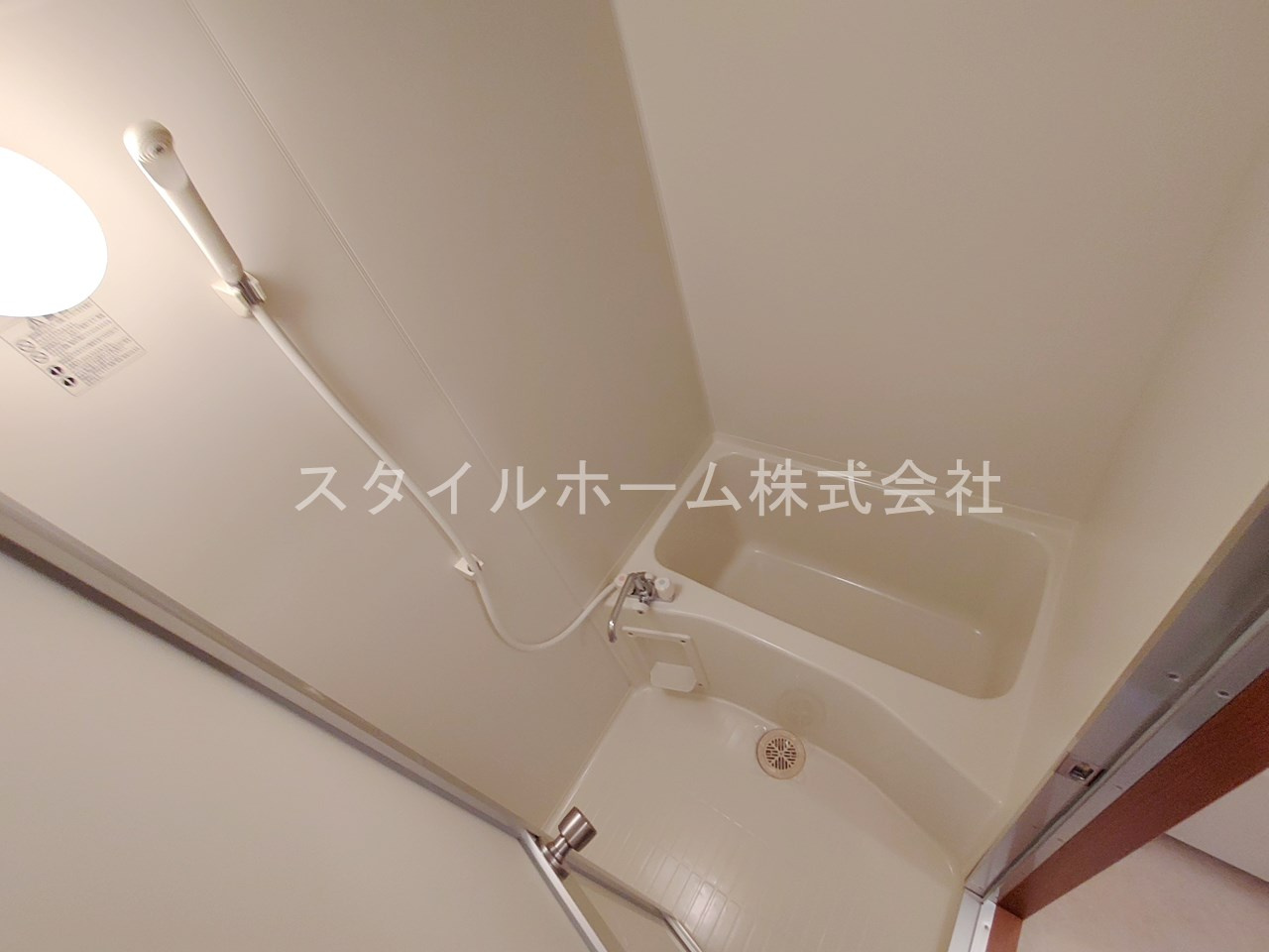オンディーヌの浴室|別部屋写真です。