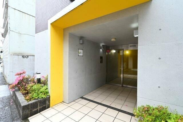カリーノ池袋のエントランス