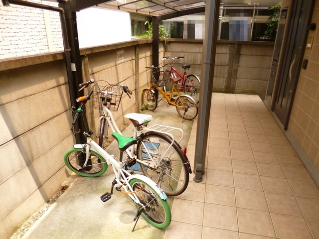 エスポワールのその他共用部分|駐輪場有ります！