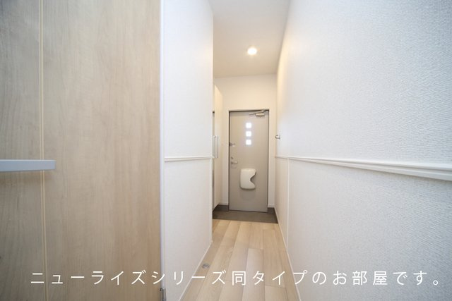 ドエル　リバーパレスの玄関