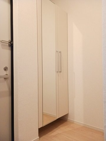 マリーアンジュⅡ　Ａの玄関