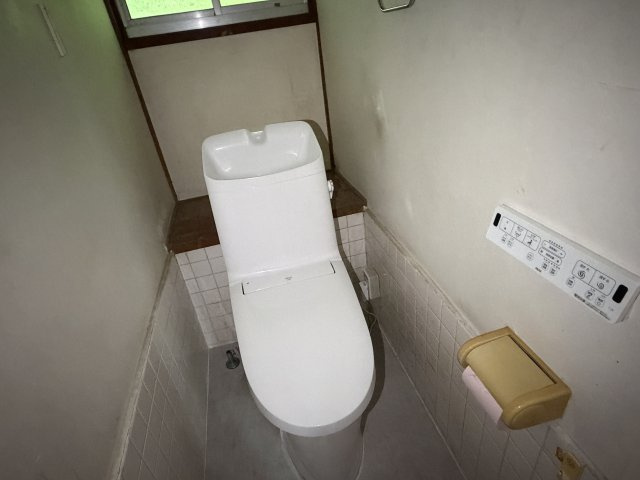 元石町借家のトイレ