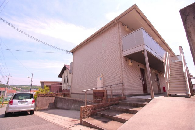 アクイラ伊川谷の外観
