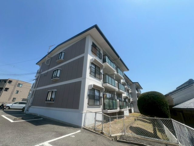 リバーサイド北別府の外観
