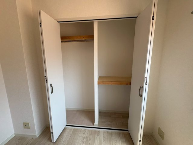 リトル菱屋西の収納