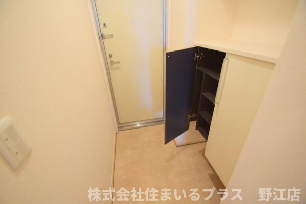 モンテリブロあさひの玄関