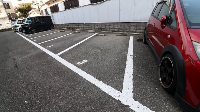 ブルーハイツ北別府の駐車場|ブルーハイツ北別府